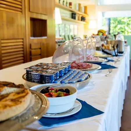 Golf La Pinetina Hotel