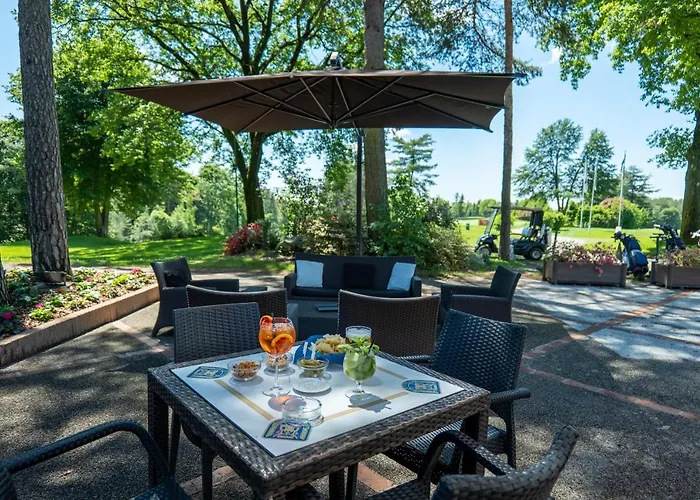 Golf La Pinetina Hotel